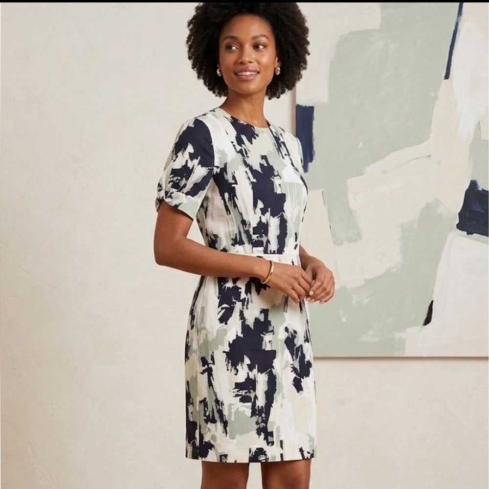 Hugo Boss Navy and Cream Abstract Print Short Sleeve Sheath Dress. Size 12